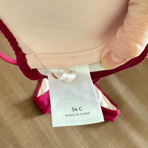 2 piece swimsuit - Picture 2 of 3